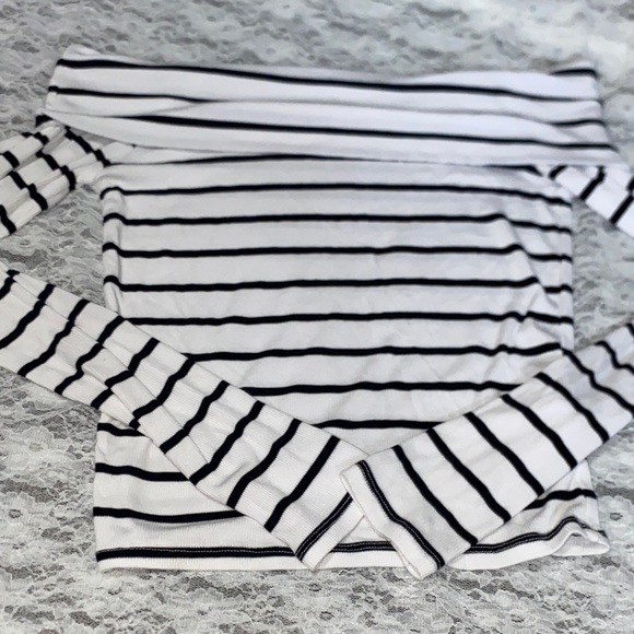 Cotton On Black and White Striped Long Sleeve Top - Picture 1 of 4